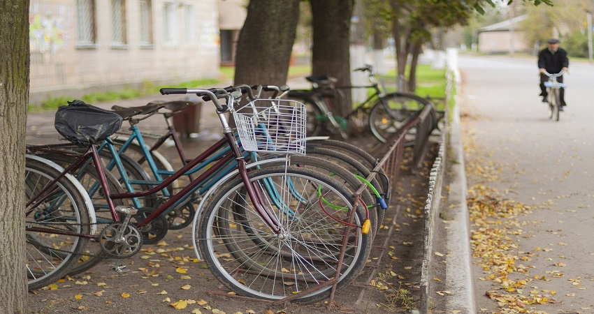 How To Raise The Handlebars On A Road Bike.jpg